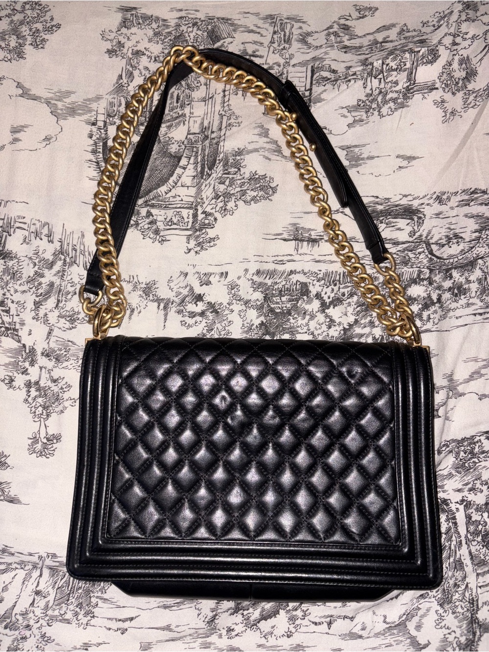 CHANEL BOY BAG - Picture 2 of 6